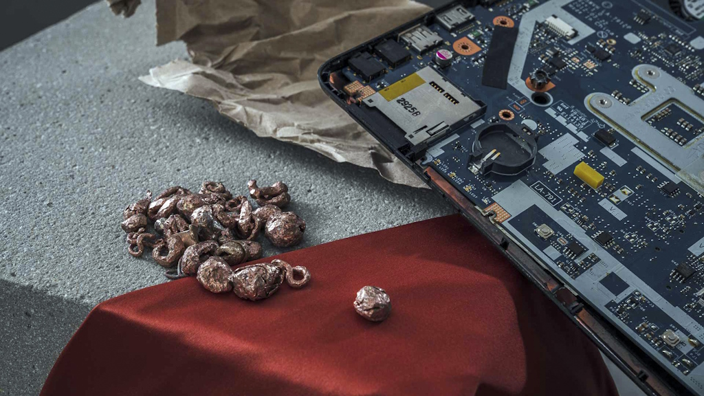 Kajaanin Romu kehittää sähkö- ja elektroniikkaromun metallien talteenottoa. Kierrätysraaka-aineet vahvistavat teollisuuden kilpailukykyä ja huoltovarmuutta.